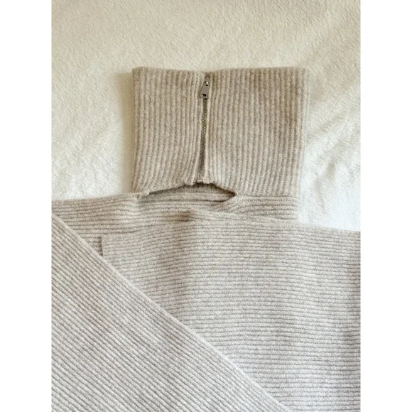 Zara Beige Knit Scarf with Zip Collar - Picture 6 of 9